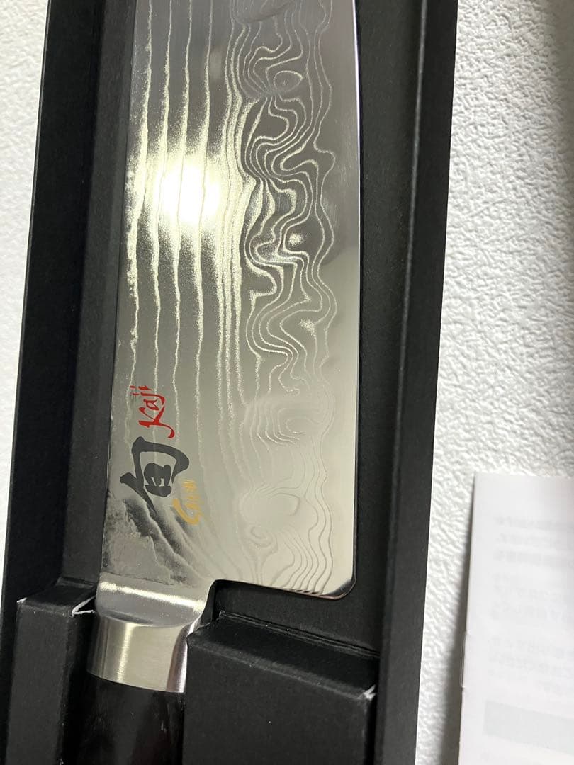 貝印　旬　Kaji 三徳包丁　180mm KDM0004 新品未使用