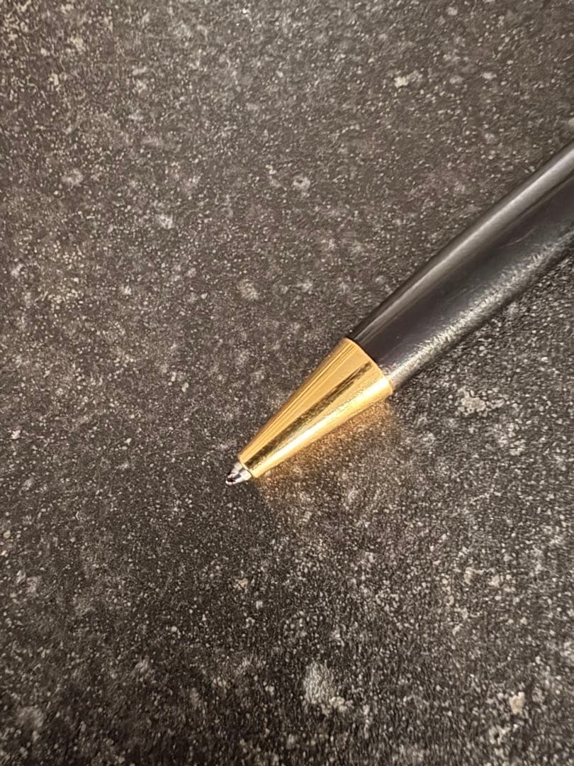 モンブラン マイスターシュテュック ボールペン 黒×金 箱・Guide付