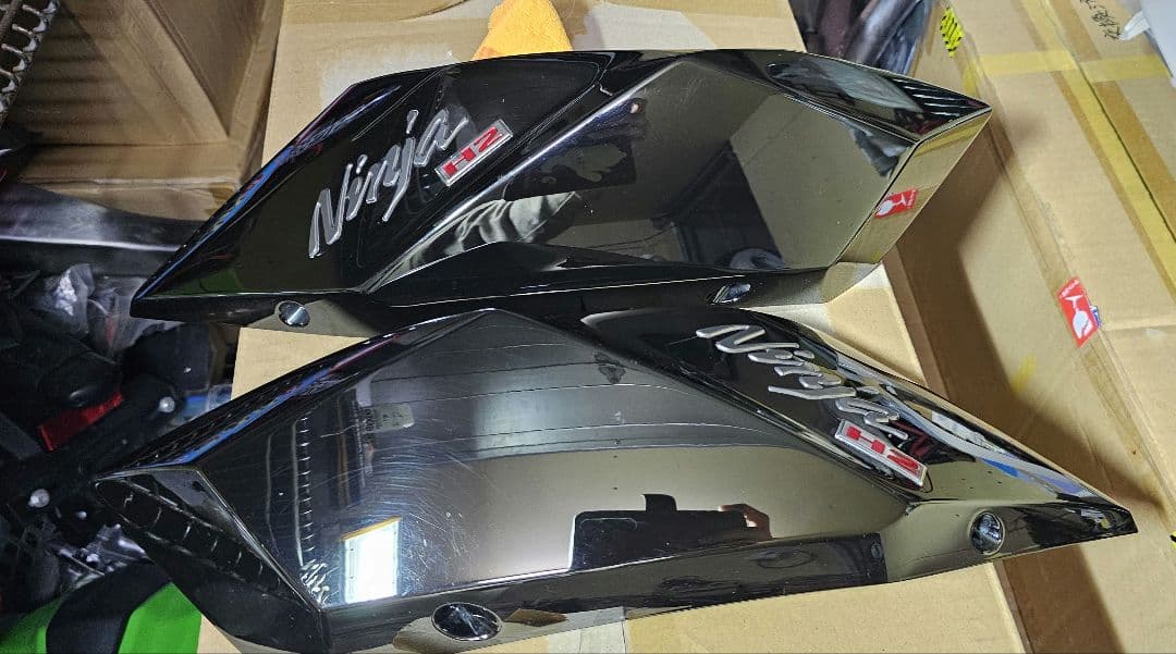 NINJA H2 テールカウル周り