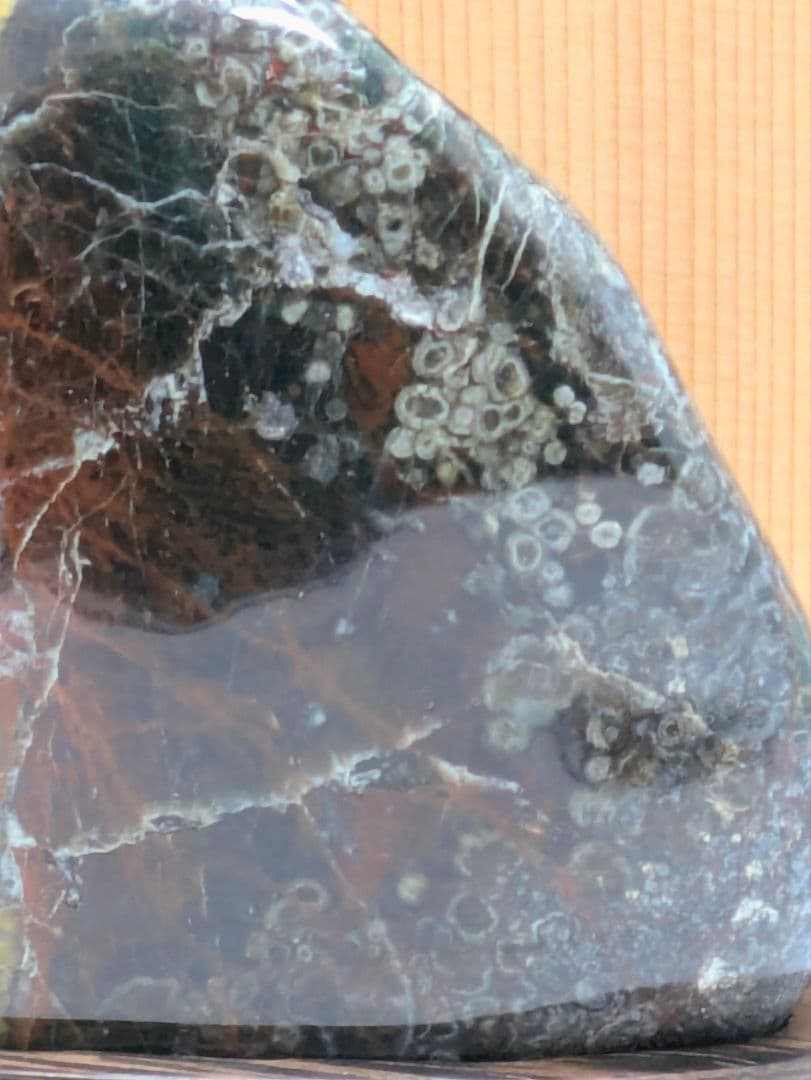 桜孔雀石　レア石　山の形　根尾 鑑賞石 水石 自然石　ケヤキ台座・共箱つき