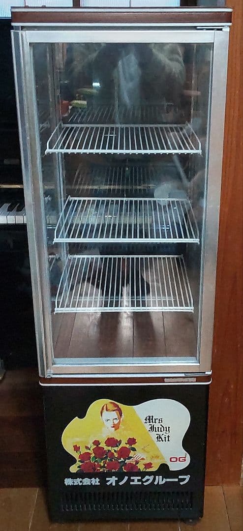 レトロガラスケース ショーケース 壊れた冷蔵庫(コード無し)