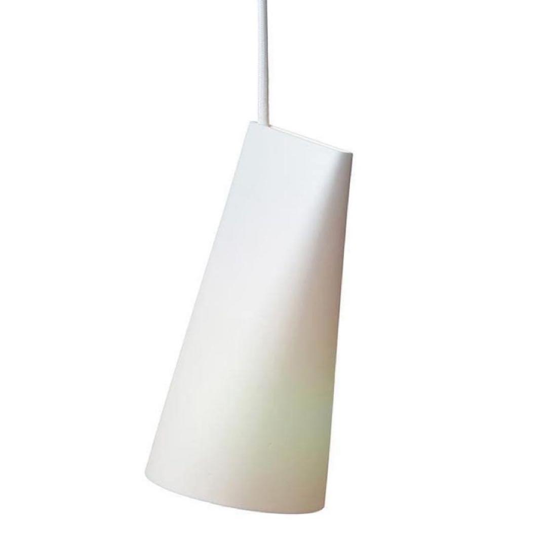 MOEBE | CERAMIC ペンダントランプ NARROW（ホワイト）