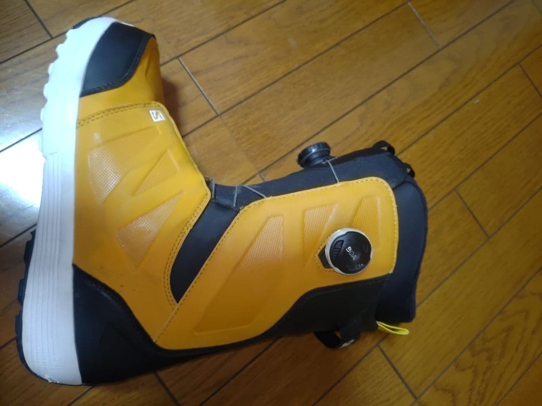 SALOMON 　LAUNCH スノーボードブーツ