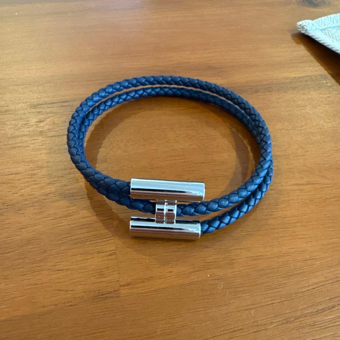 Hermès レザーブレスレット トゥルニ　ネイビー