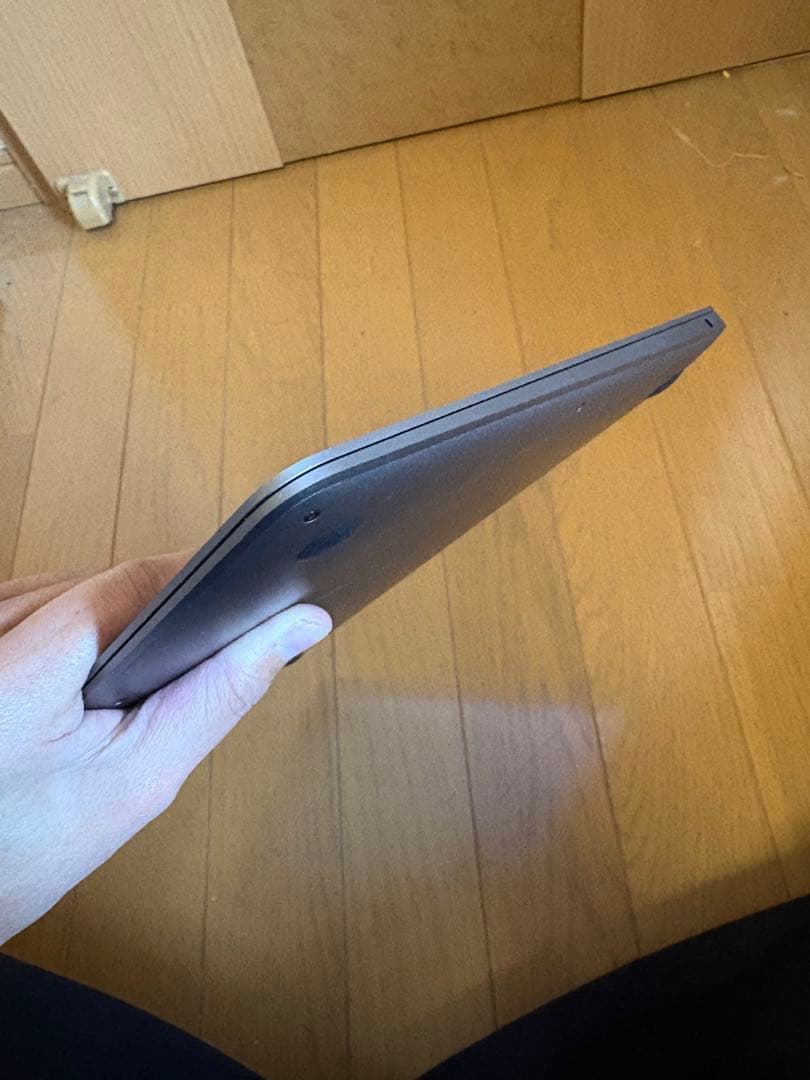 yura　MacBook Air スペースグレー　本体　M1 256GB