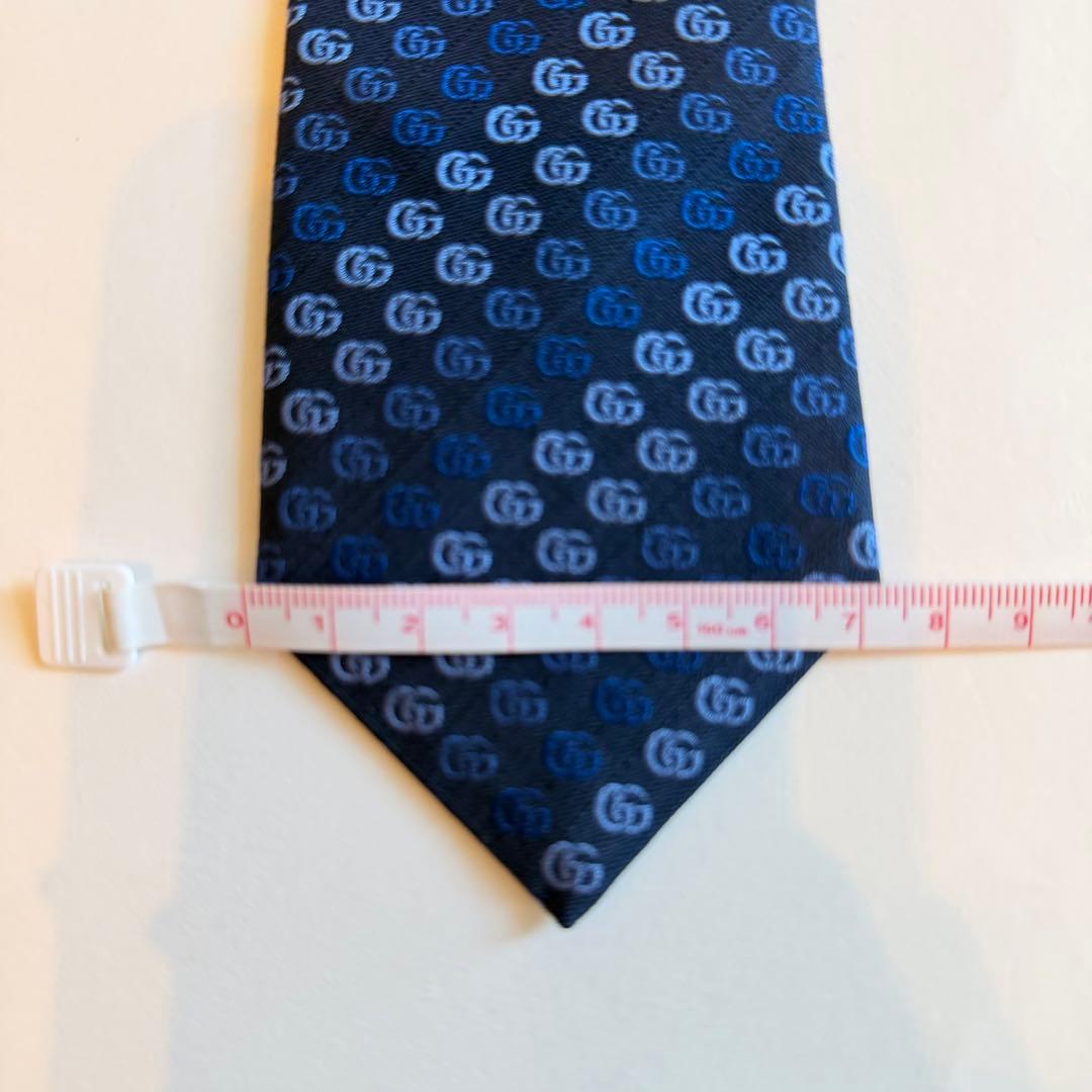 極美品　グッチ　GUCCI ネイビーGG柄　ストライプ柄　青系　希少品ネクタイ