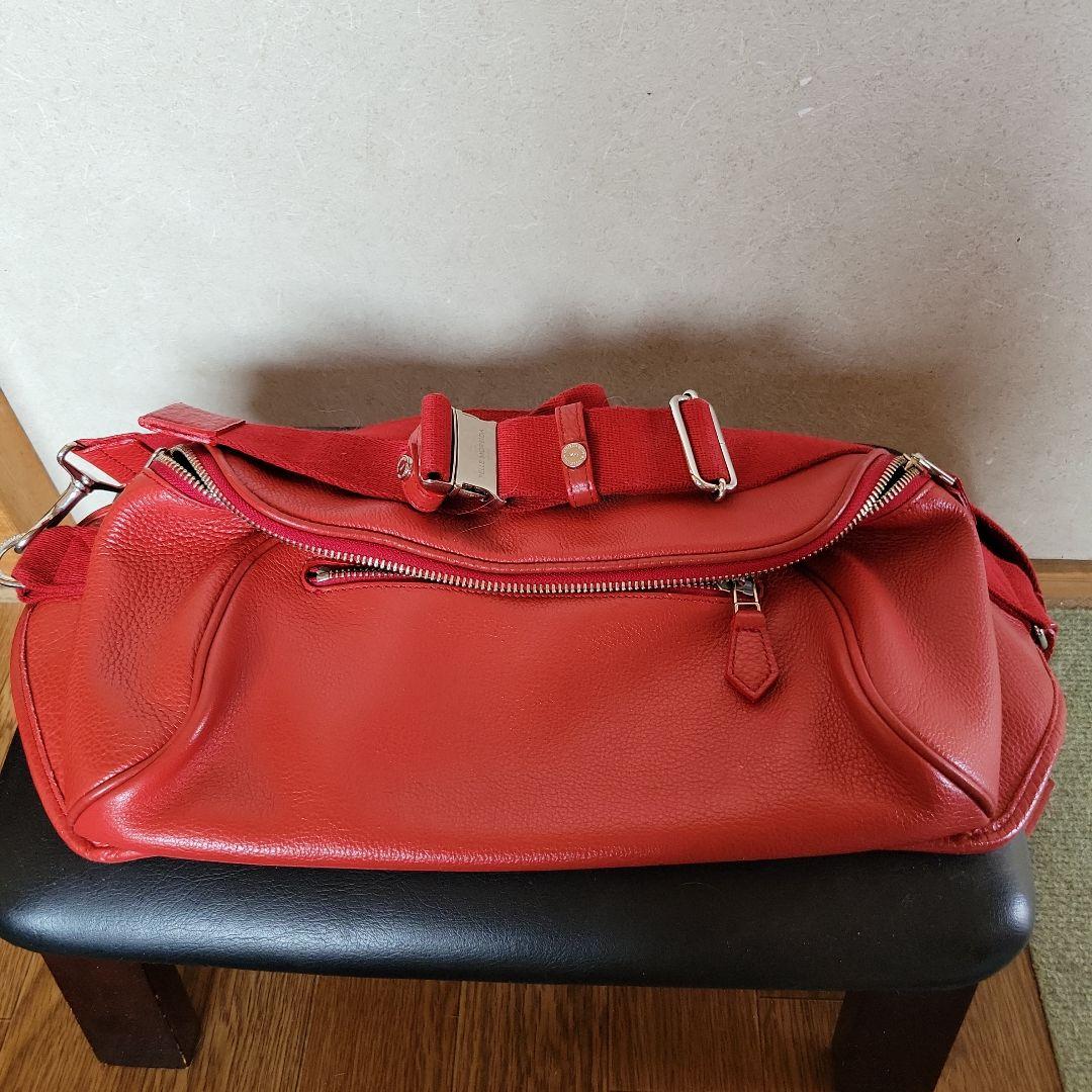 Pelle Morbida レッド ボディバッグ