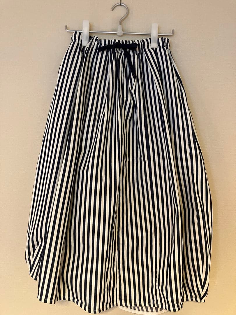 新品タグ付き　ティグルブロカンテ バレルスカート