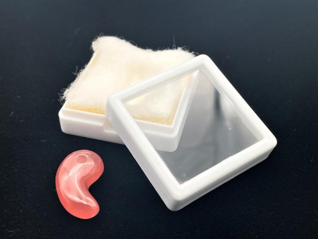 勾玉（北海道インカローズ）