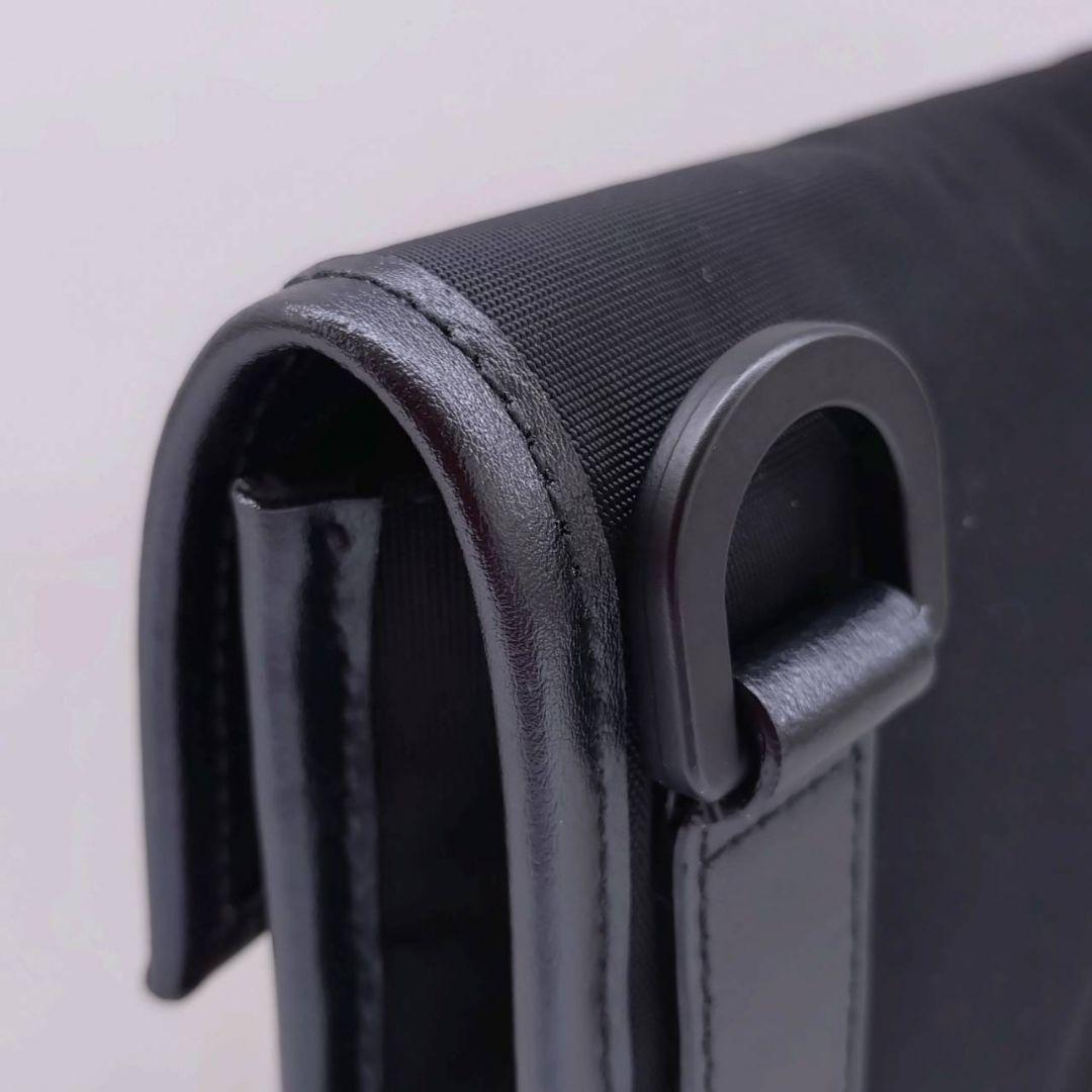 新品同様 BALLY スマホコンパクトショルダー ユニセックス