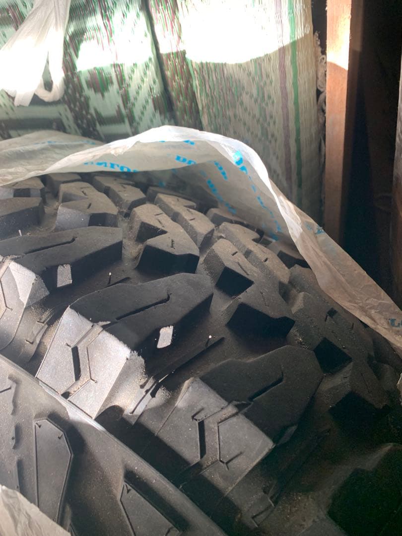 YOKOHAMA GEOLANDAR M/T 285/70R17 4本着払い必須