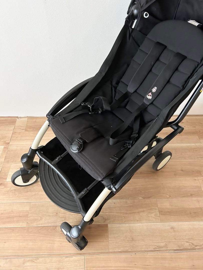 Babyzen Yoyo 6＋　ベビーカー　ブラック　ホワイト