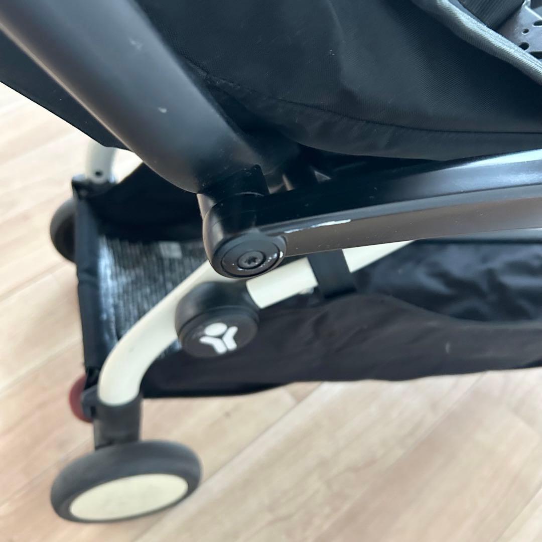 Babyzen Yoyo 6＋　ベビーカー　ブラック　ホワイト