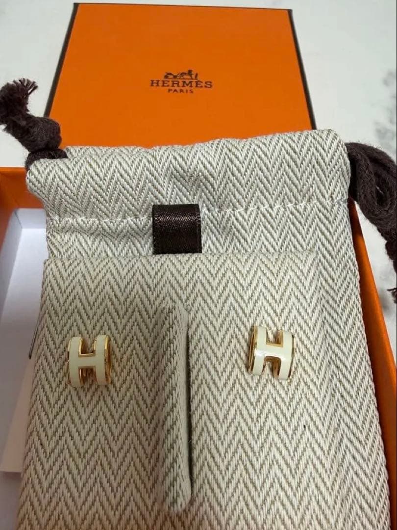 HERMES ピアス