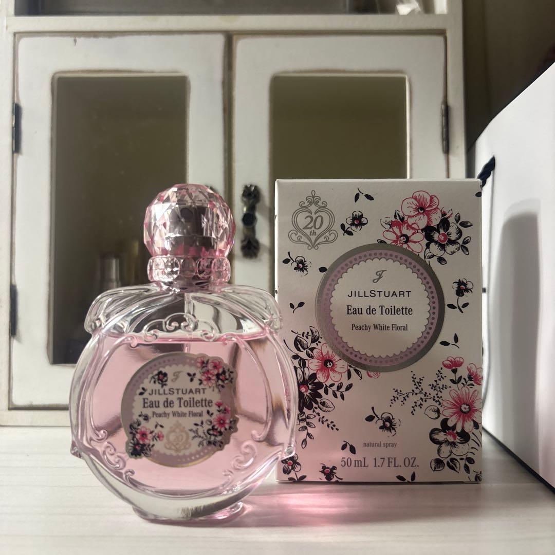 ピーチーホワイトフローラルオードトワレ ジルスチュアート 50ml 20th