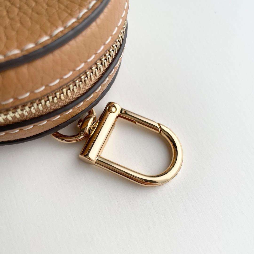 トリーバーチ キーホルダー ポーチ 小物入れ レザー ロゴ テア 新品