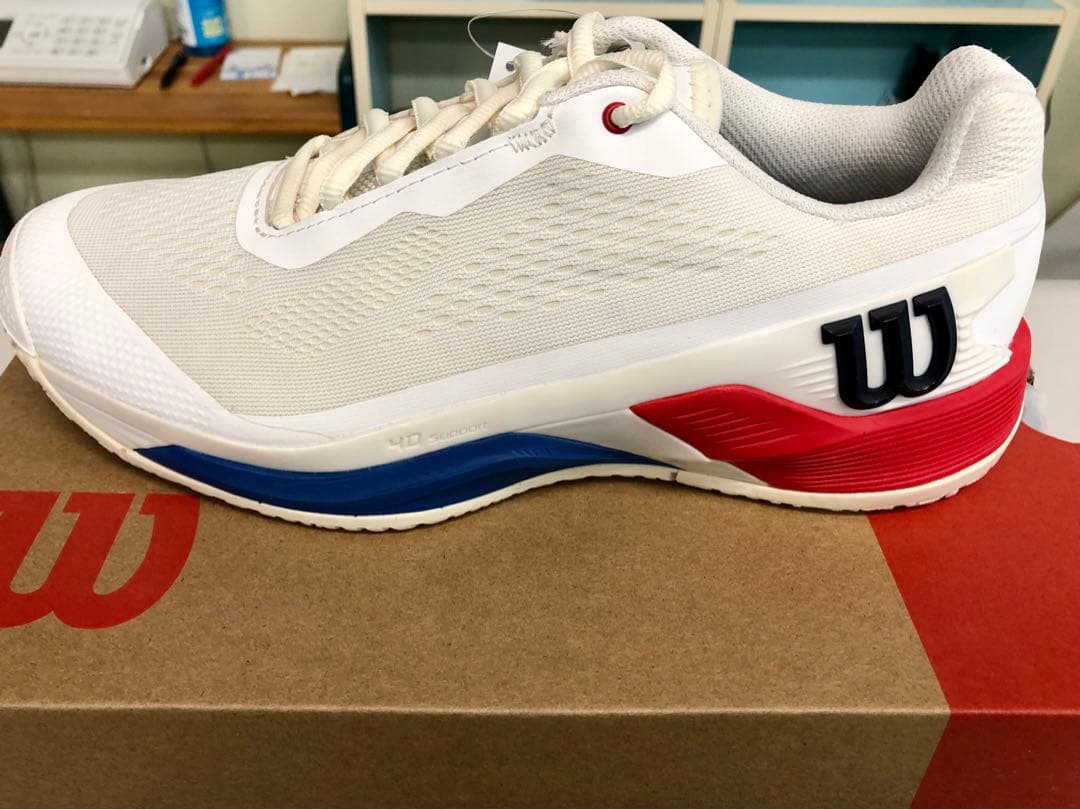 新品 Wilson Rush Pro v4.0 オムニ&クレー用 25.5cm