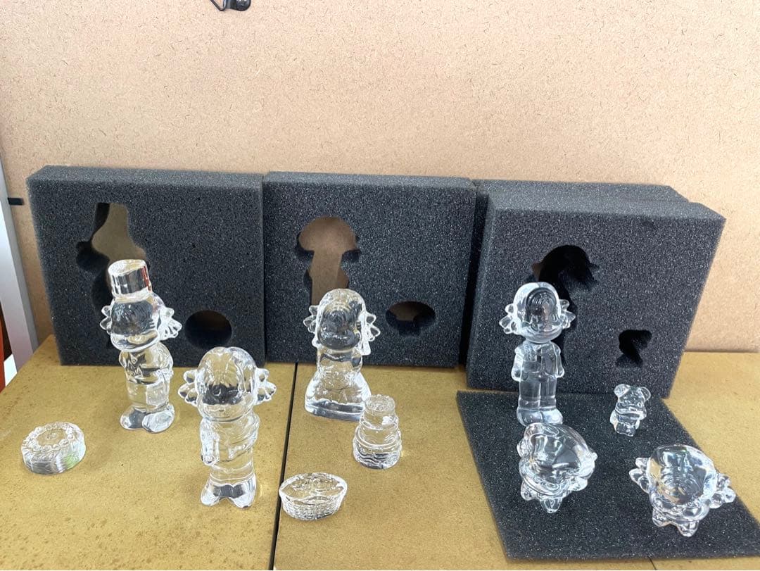 アンティーク　ペコちゃんガラス置物5種