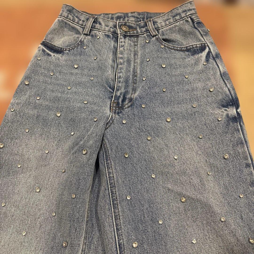 む*ー様 Bibiy デニム　ビーズ装飾付きライトブルーデニムパンツ