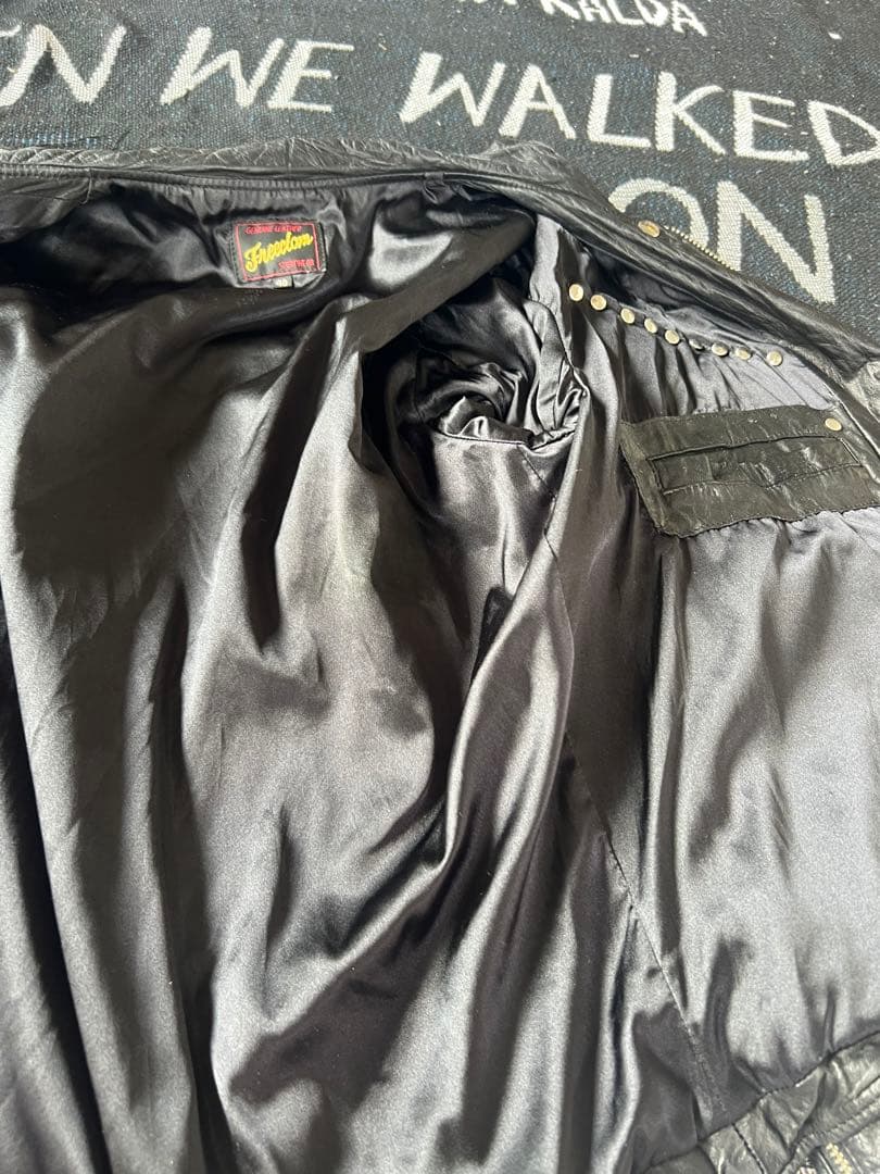 freedom スタッズ　レザーライダース