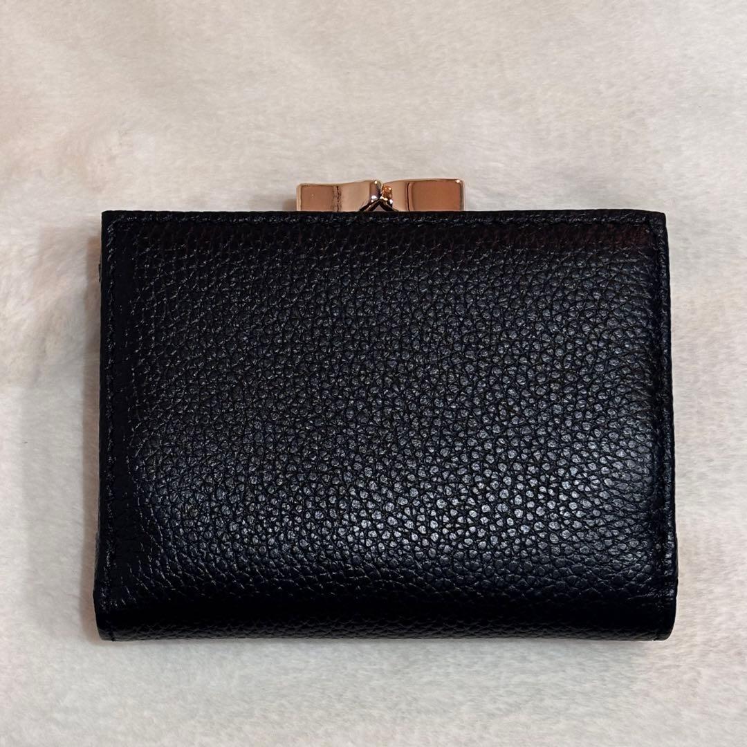 Vivienne Westwood オーブ型押し がま口3つ折り財布