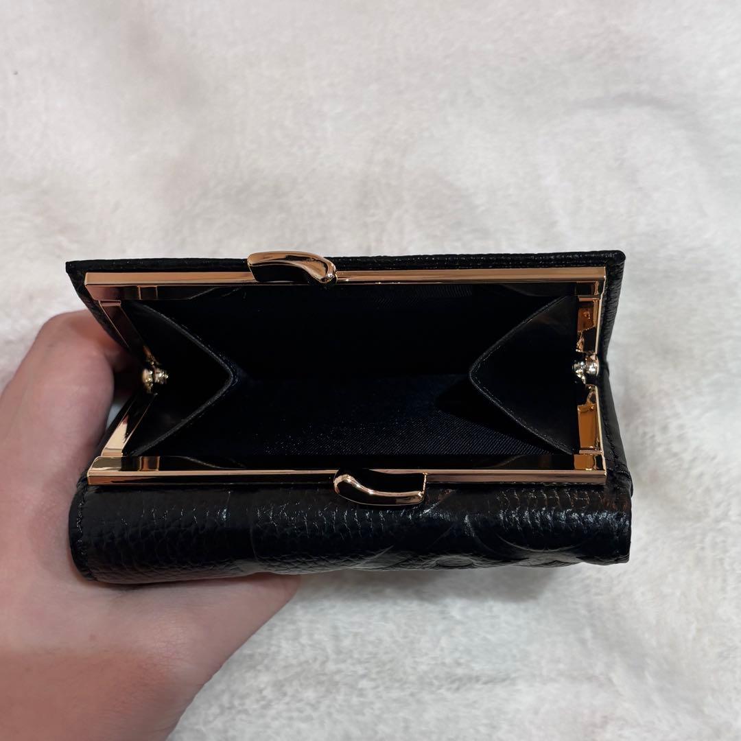 Vivienne Westwood オーブ型押し がま口3つ折り財布