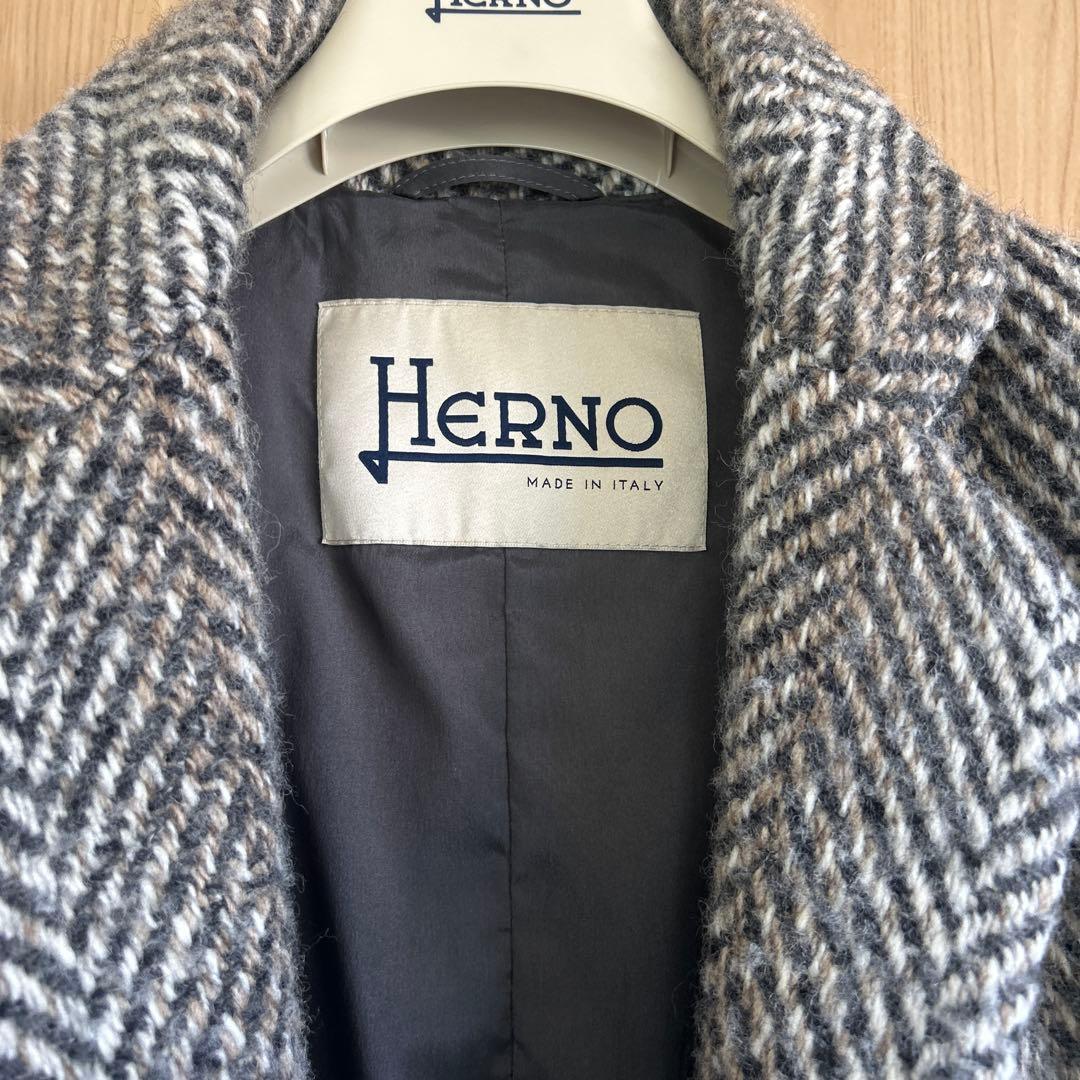 Herno ヘリンボーンノースリーブベスト