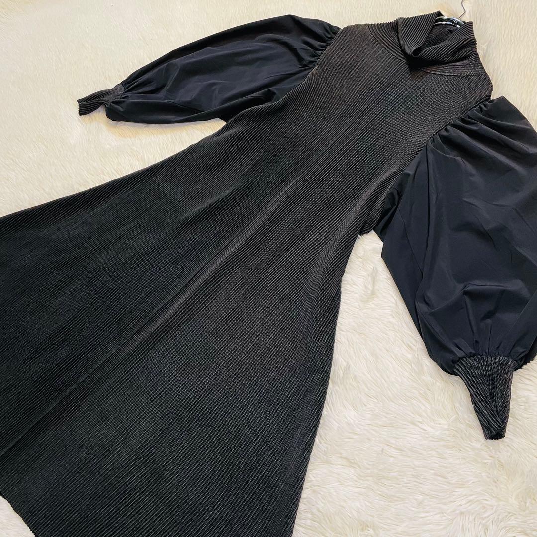 SPECCHIO ボリューム袖　Aラインワンピ　シャトルプリーツ　ドッキング