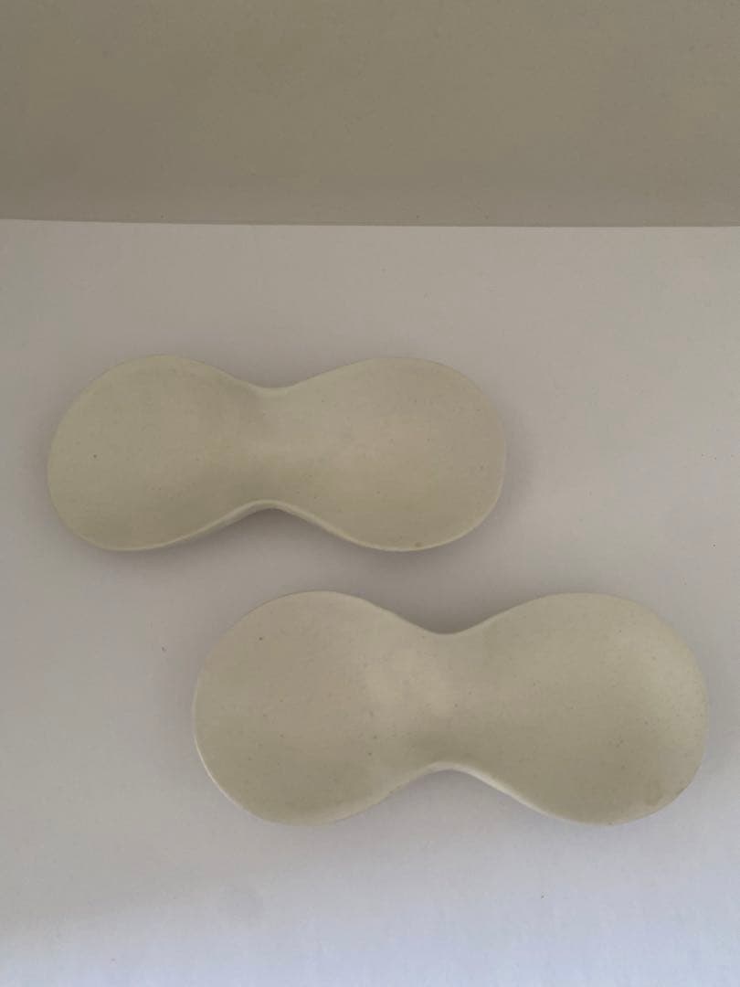 井山三希子　ピーナツ型ミニ皿　2点セット