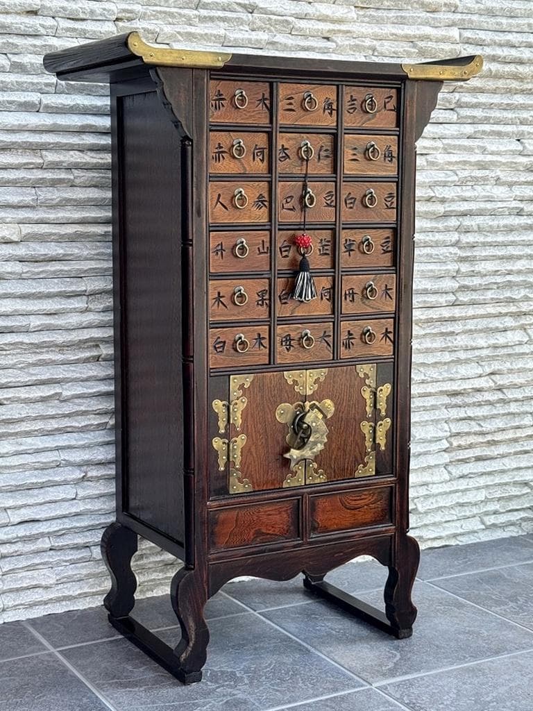 売約済み　李朝　薬箪笥　時代箪笥　引き出し１８杯