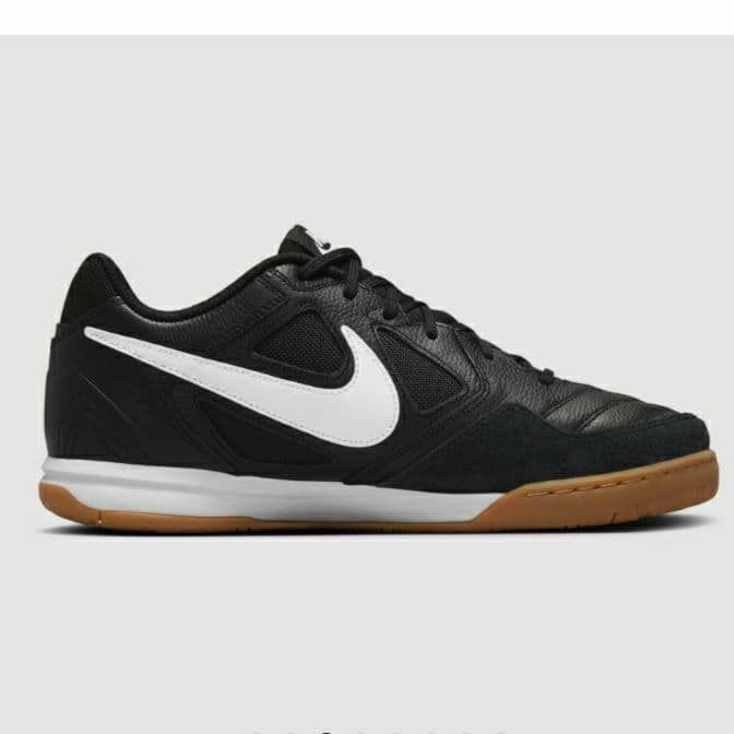 新品・未使用 NIKE GATO 25.0cm
