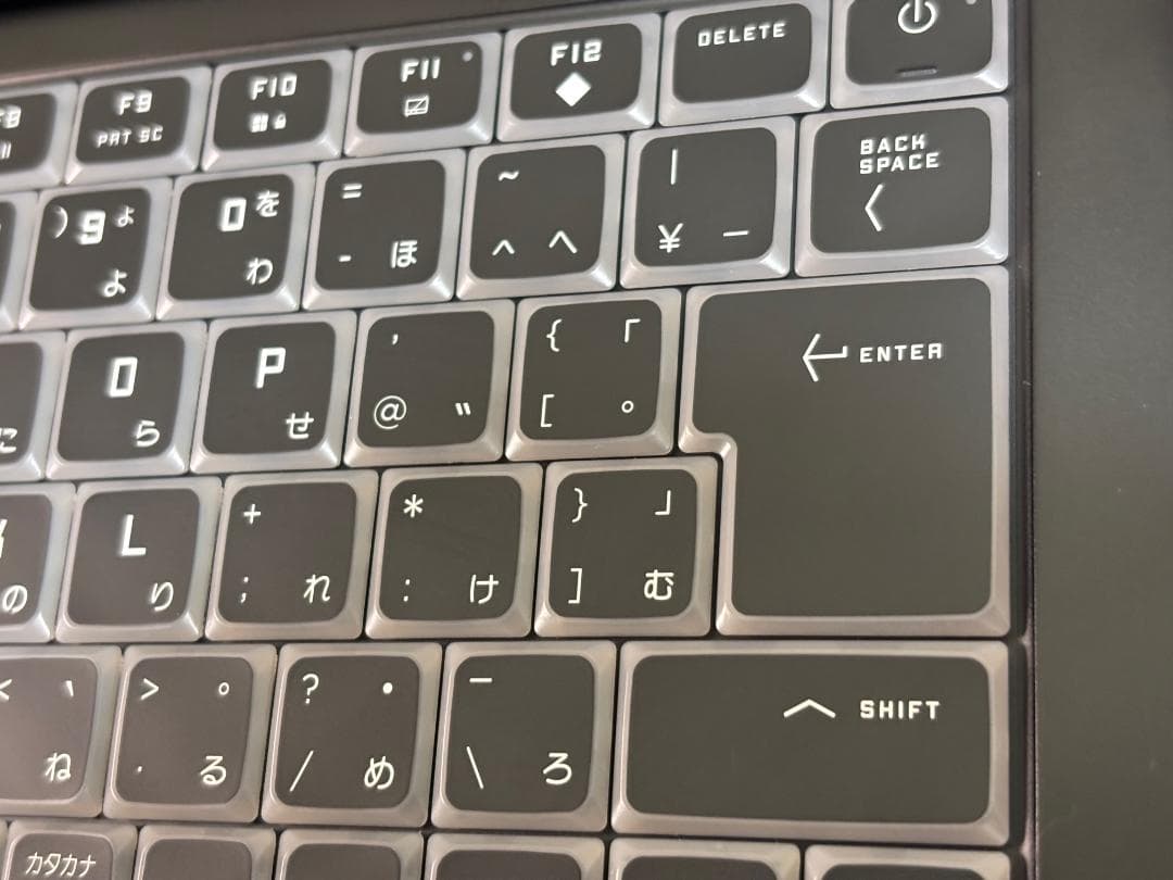 【美品】HP OMEN Transcend14 14-fb0040TX