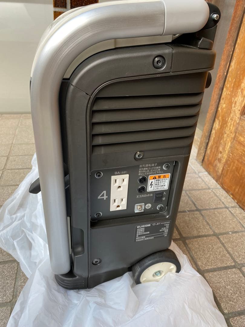 【動作確認済】HONDA enepo ポータブル発電機　EU9iGB 900VA