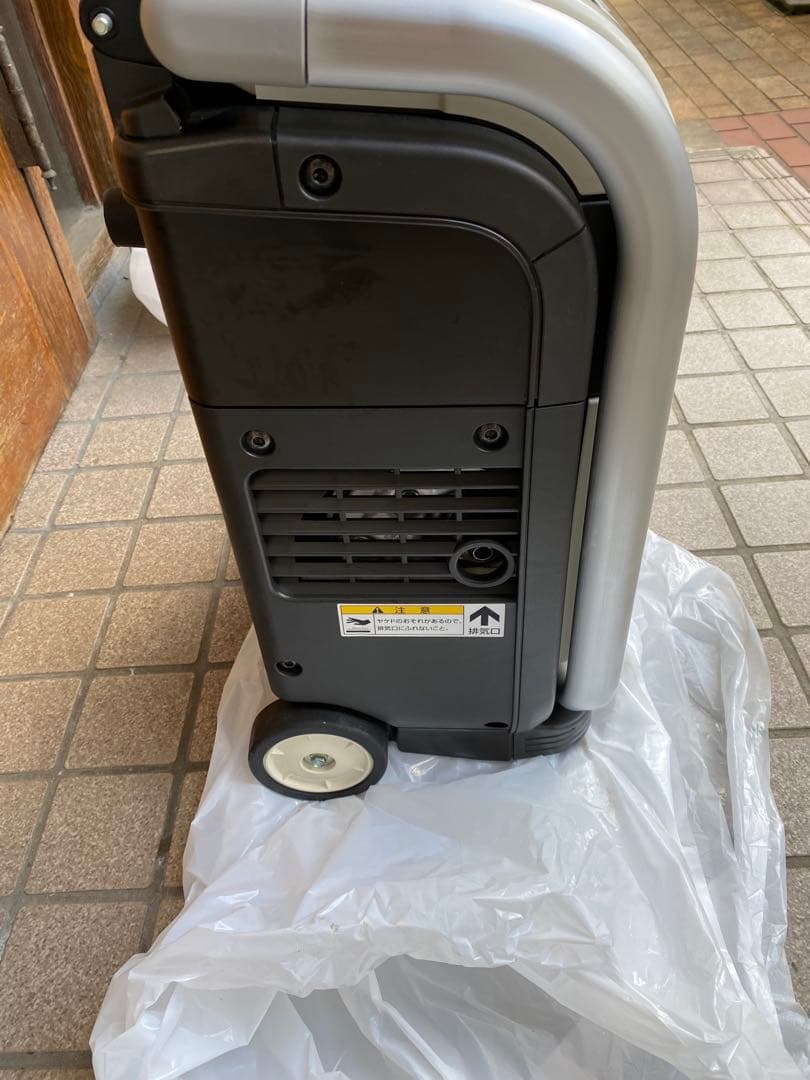 【動作確認済】HONDA enepo ポータブル発電機　EU9iGB 900VA