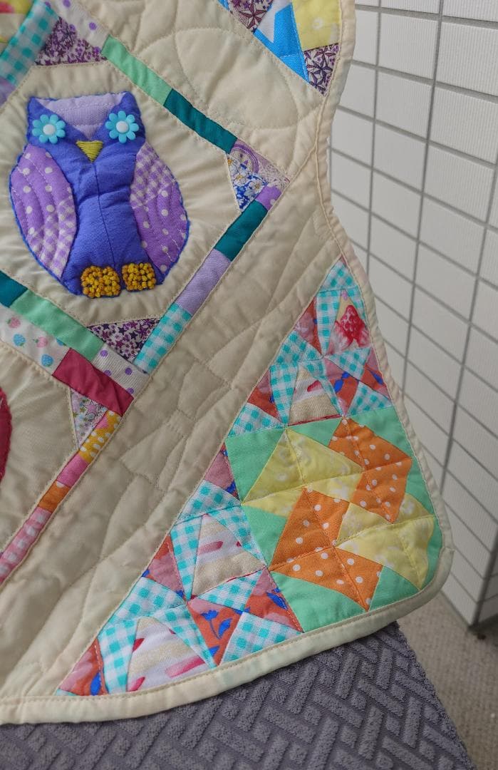 フクロウくん達　タペストリー　キルティング