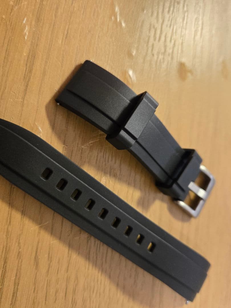 SEIKO5 sbsa225　FKMラバーストラップ付き　自動巻き