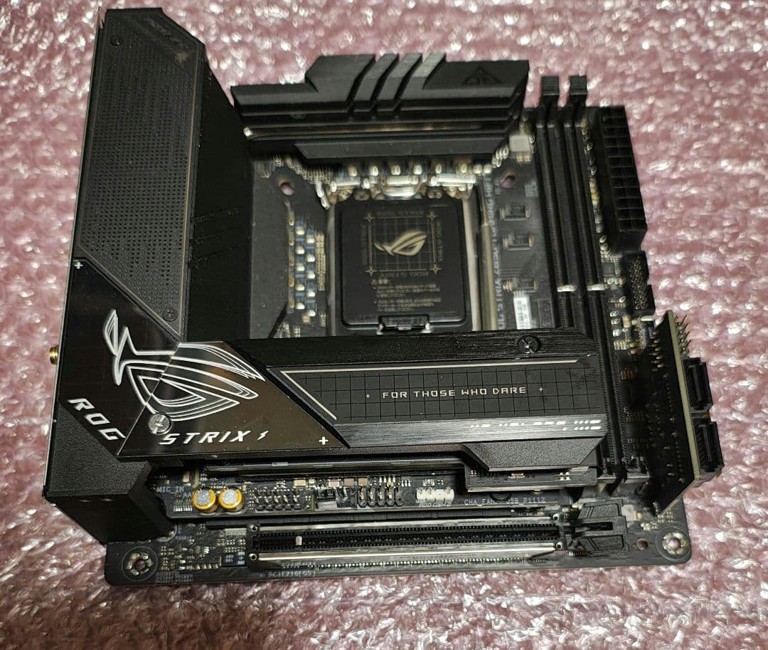マザーボード ASUS ROG STRIX Z690-I GAMING WIFI