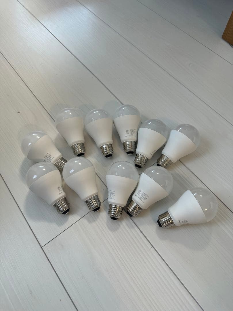 オーデリックLED電球　電球色　60W相当×11個セット