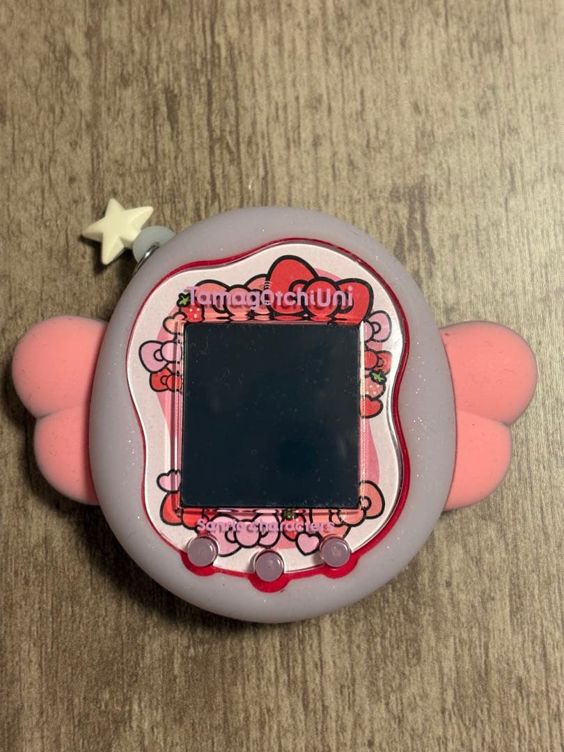 Tamagotchi Uni たまごっちユニ サンリオ(ケース付き)