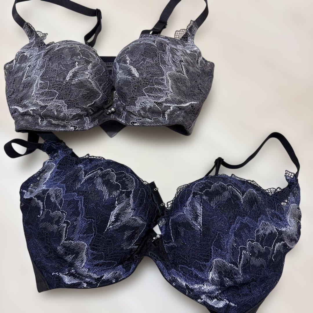 新品 ワコール ハグするブラ 2点セットD70