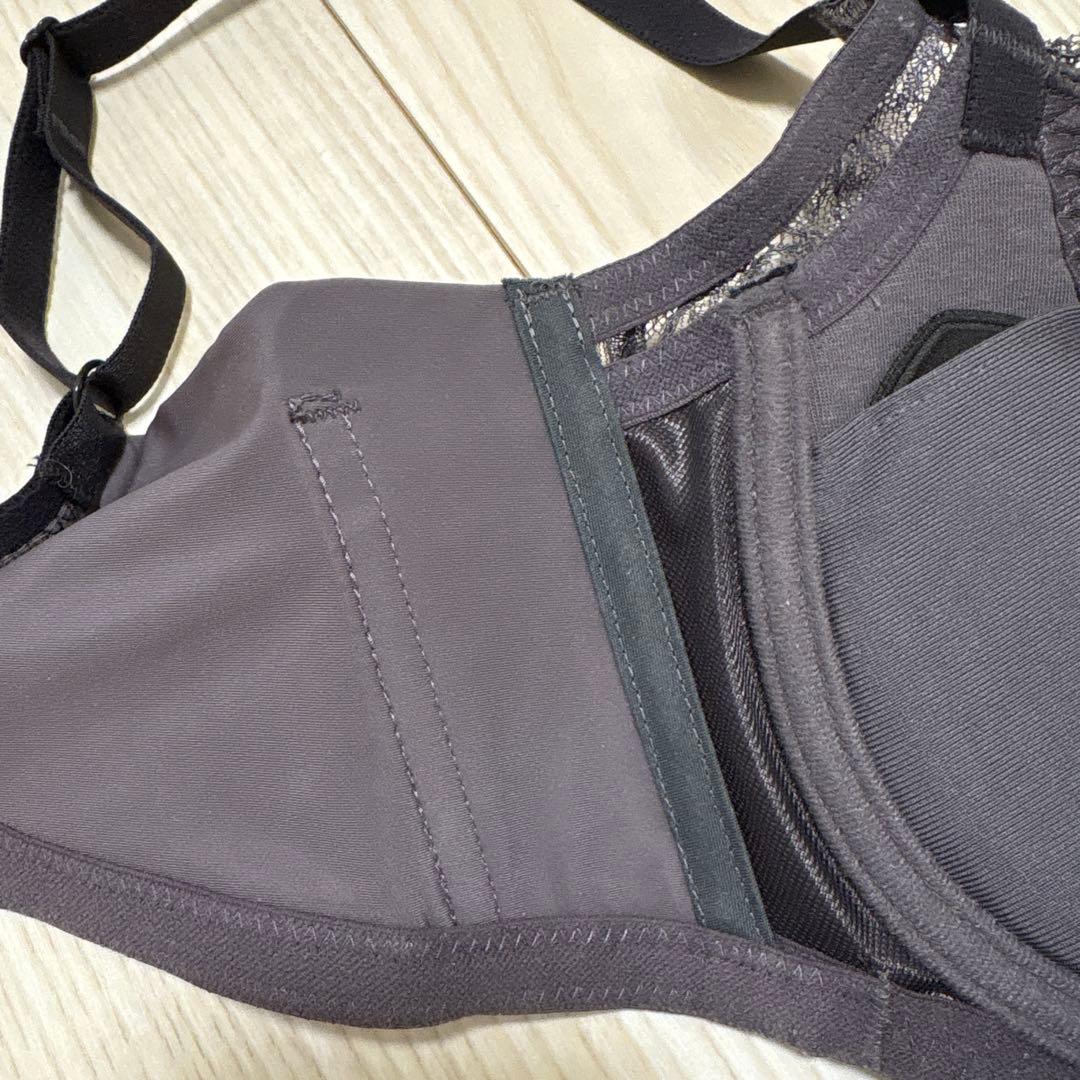 新品 ワコール ハグするブラ 2点セットD70