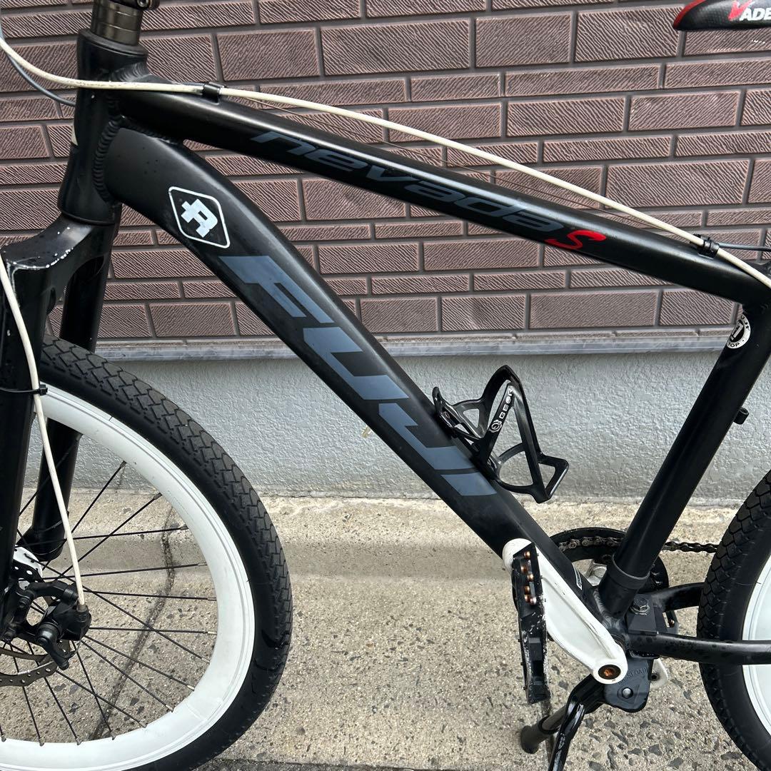 FUJI マウンテンバイク ブラック/ホワイト 26インチ