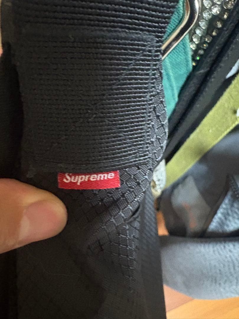 美品 22ss シュプリーム　メッセンジャーバッグ