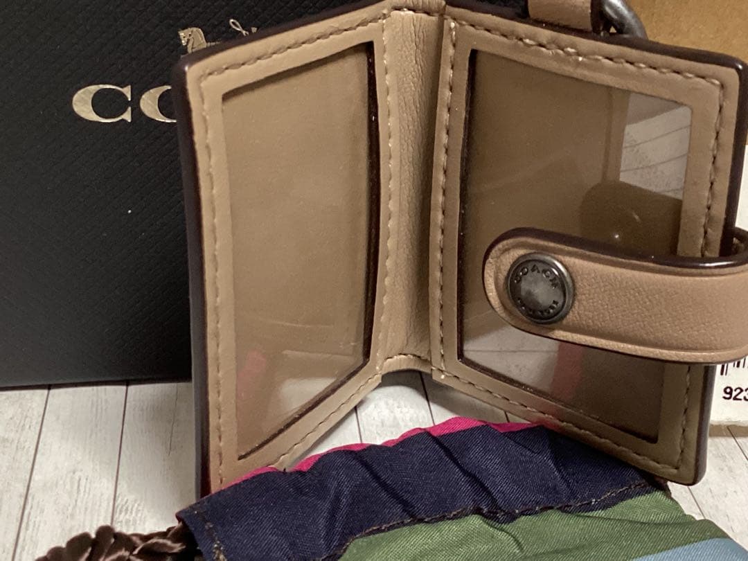 未使用タグ付きコーチCOACH写真入れピクチャー手帳型キーホルダー本物