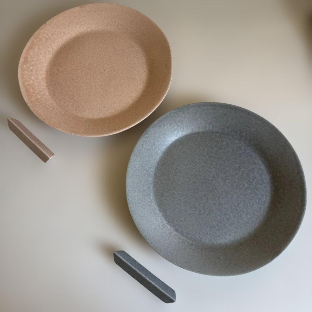 村上雄一さんリムプレートカトラリーレスト4点セット薄墨色桜色