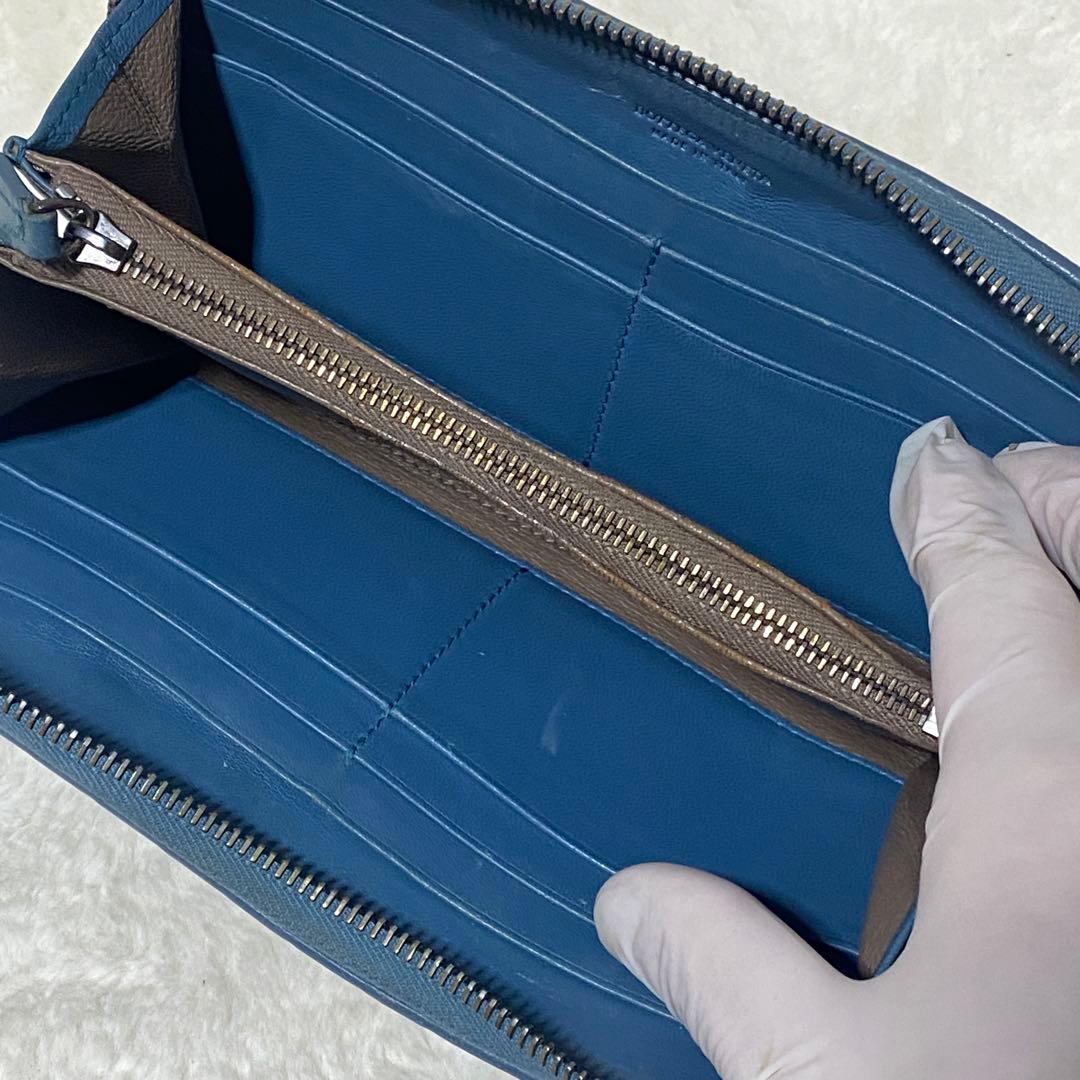 美品 ボッテガヴェネタ ラウンドジップ イントレチャート 本革 長財布 希少色