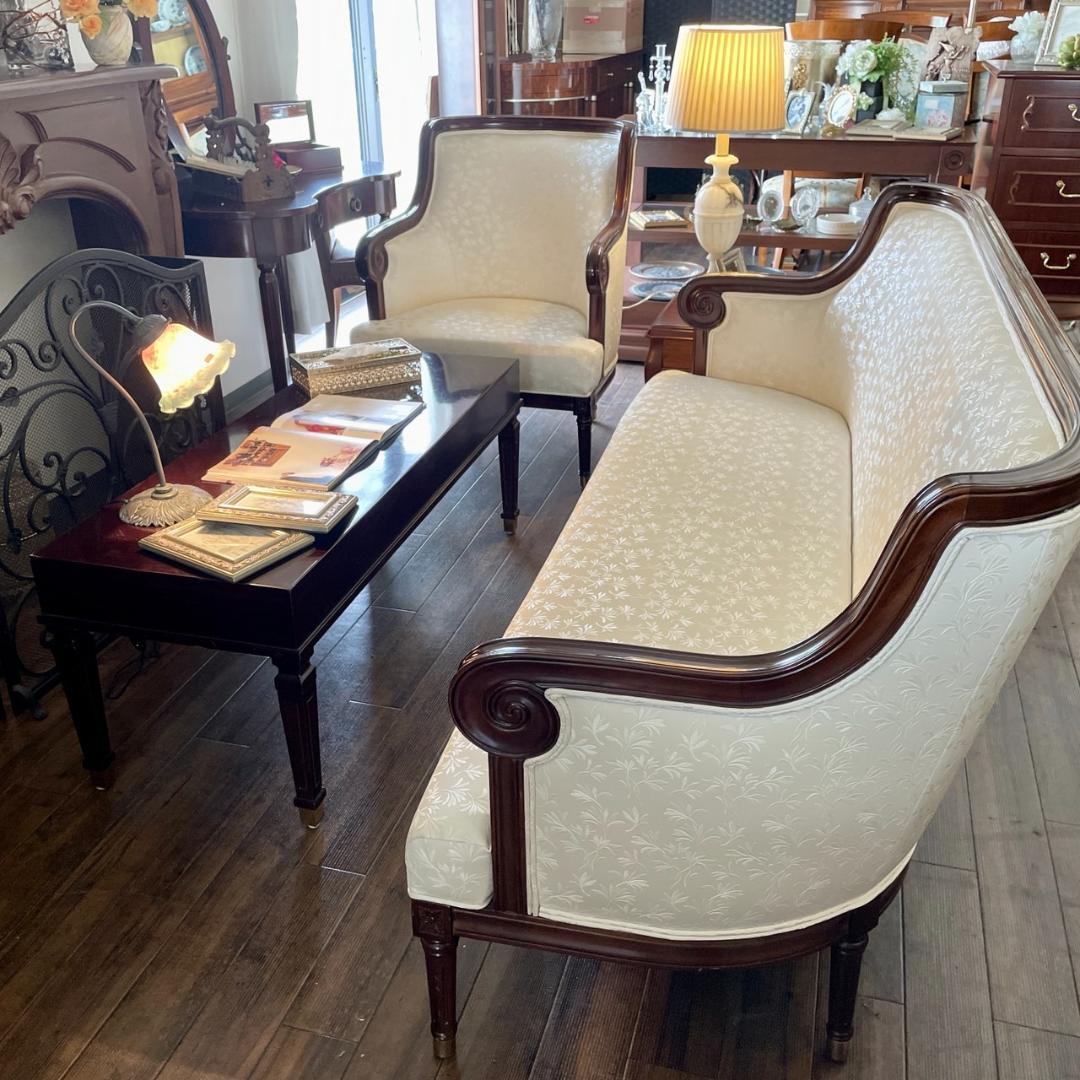 r114r100 飾らないスタイリッシュなフォルム シングルソファ クラシック