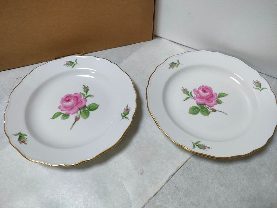 ココ　マイセンMeissen　ピンクの薔薇　プレート２枚セット　美品
