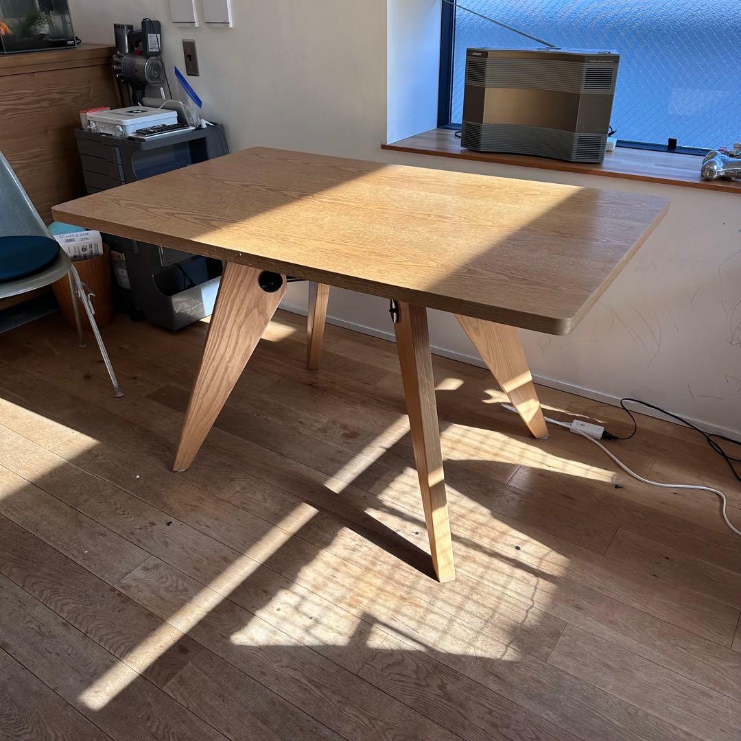 ジャンプルーヴェ ゲリドンテーブル 無垢材 バウハウス