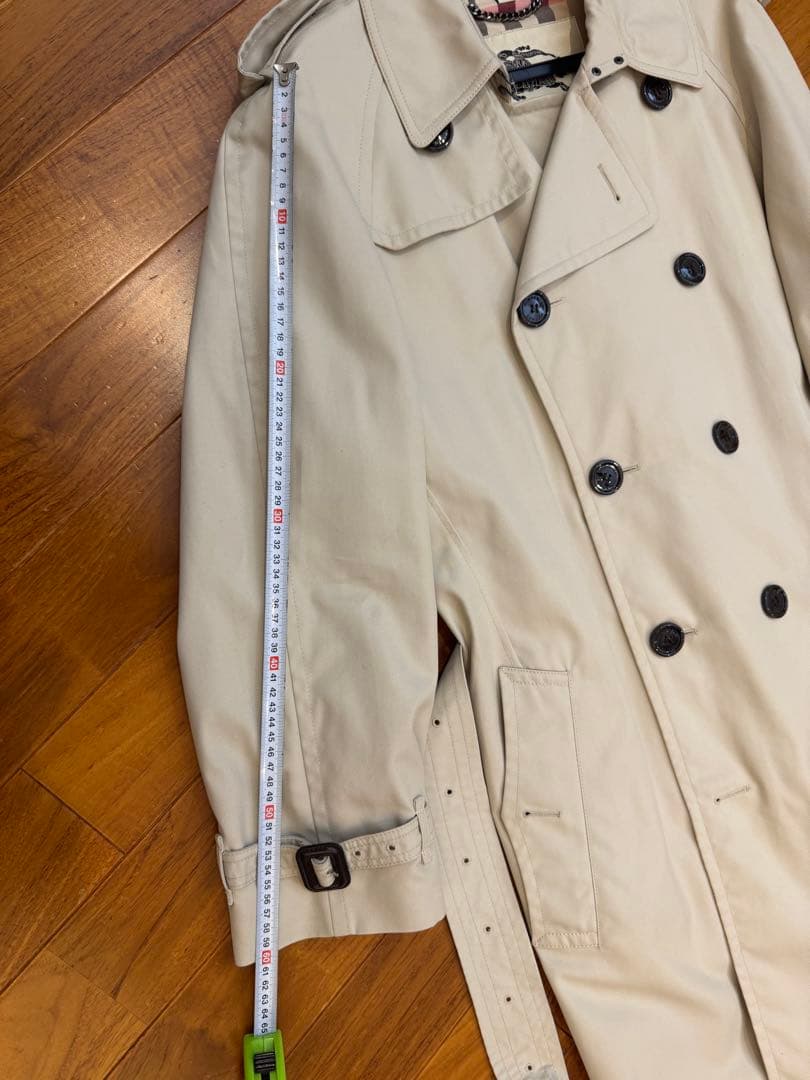 バーバーリー　ライトベージュ トレンチコート ダブルブレスト